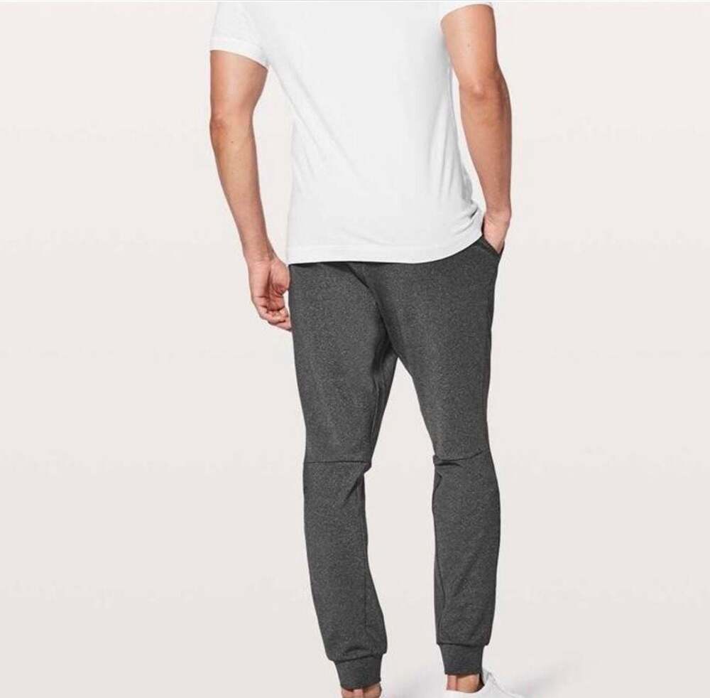 Lululemon Men’s Intent Jogger Heathered Gray Sweatpants in Size Large